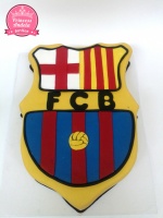 .Za istinske ljubitelje FC Barcelona.Torta u obliku grba, težina 6,5 kg