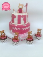 Preslatki meda i prateći cupcakes. Za informacije i poručivanje pozovite 0641149985