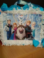 Frozen snezna pinjata 700 din.