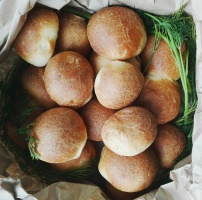 Pain brioche, francusko pecivo.